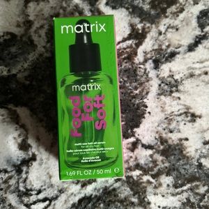 Matrix Food For Soft Multi-Use Hair Oil
Serum